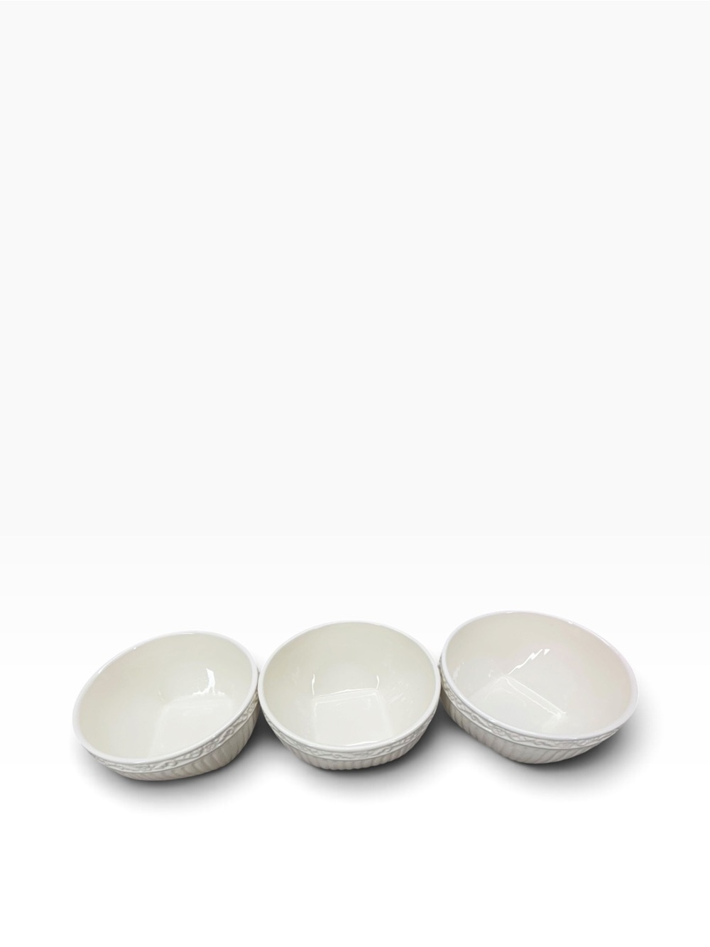 Mikasa White Glazed Ceramic Nesting Serving Bowls - Set of 3